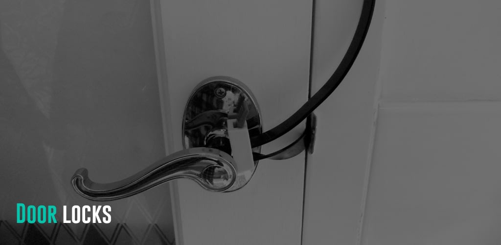 a tying lock for the door