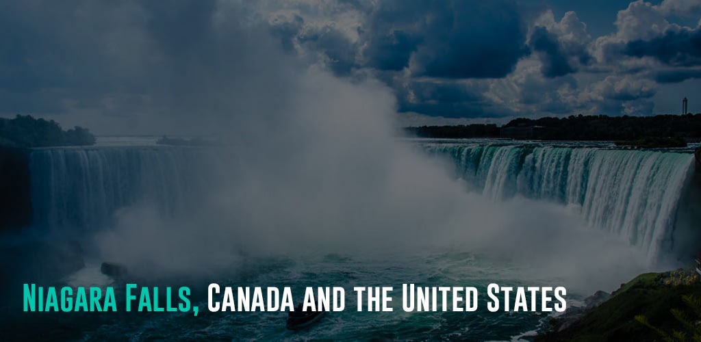 A view of the Niagara Falls as it creates a cloud of water